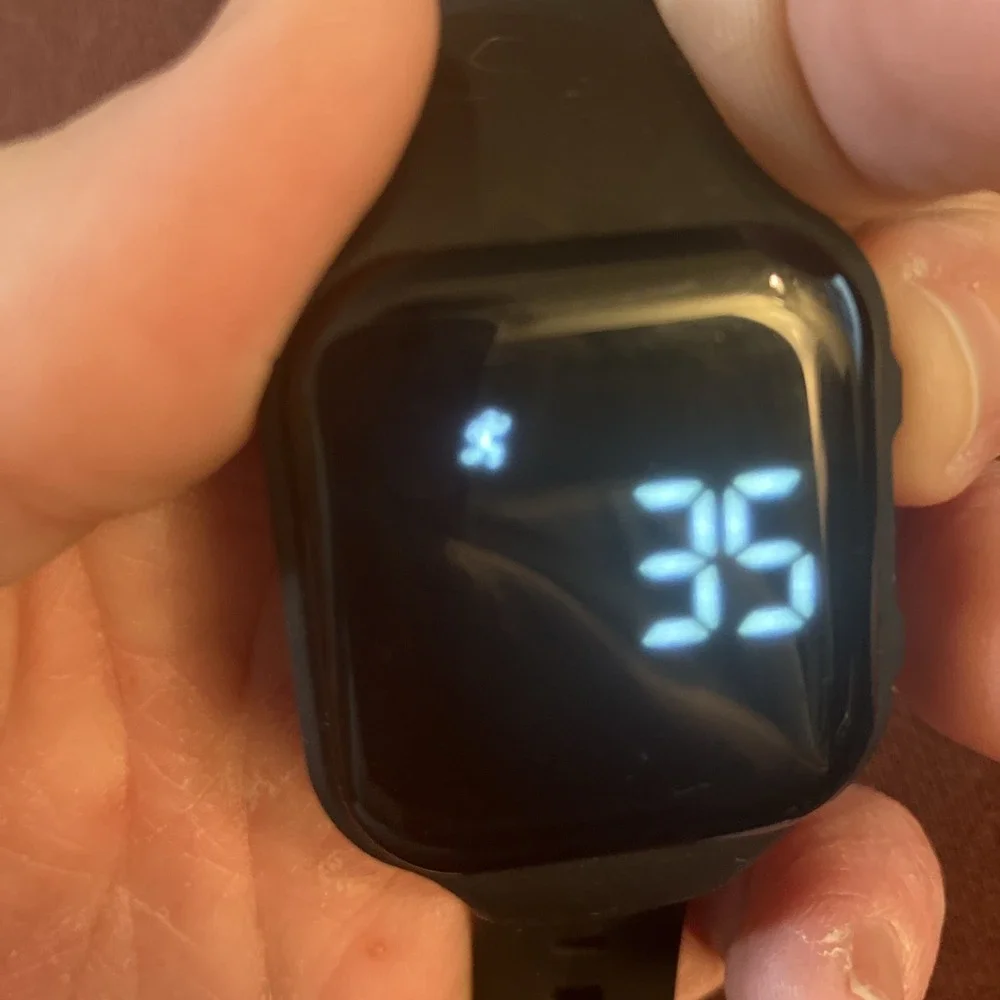 Fitness Tracker Watch‎ Unbranded Works Great USB Included Black